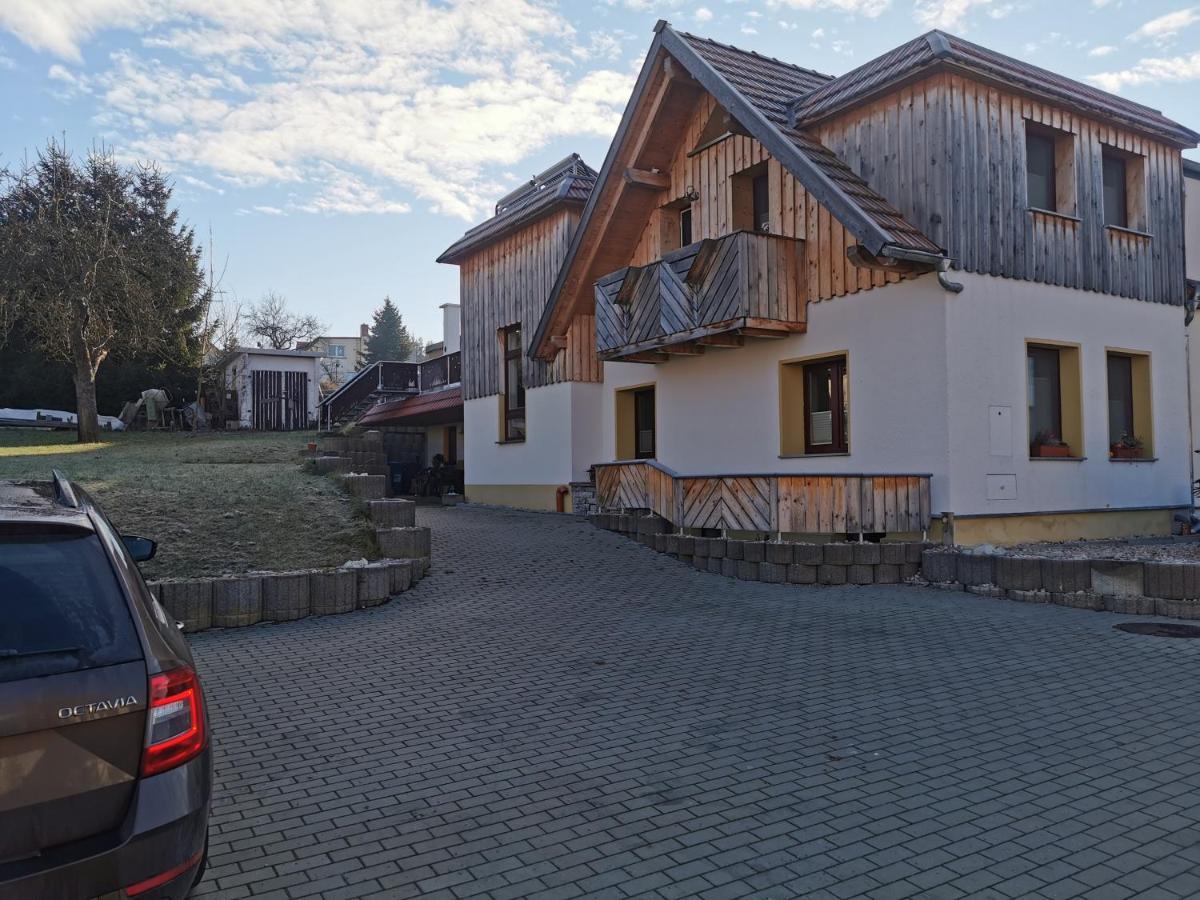 Ferienwohnung Und Pension Guertler Werdau Exterior photo